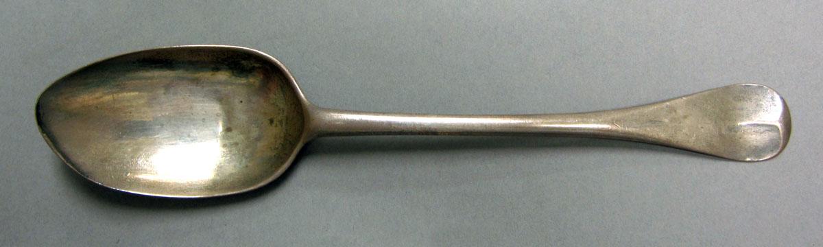 1962.0240.1199 Silver spoon upper surface