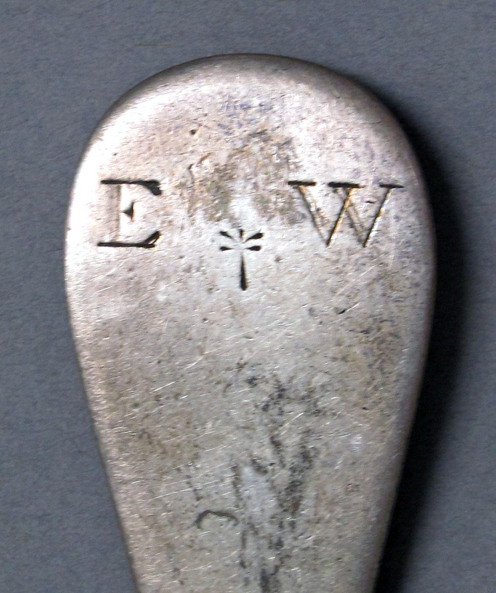 1962.0240.1200 Silver spoon engraving