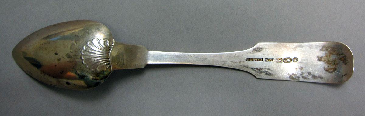1962.0240.1201 Silver spoon underside