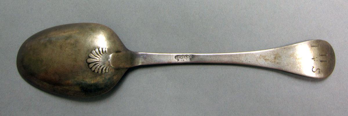 1962.0240.1203 Silver spoon underside