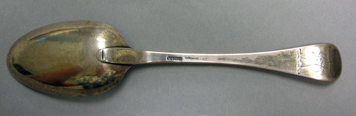 1962.0240.1205 Silver spoon underside