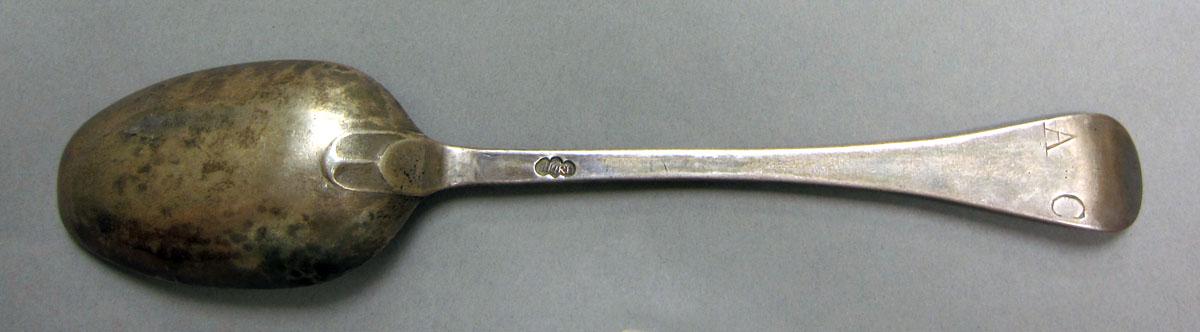 1962.0240.1206 Silver spoon underside