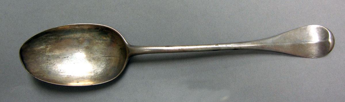 1962.0240.1217 Silver spoon upper surface