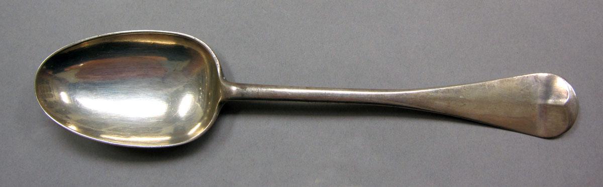 1962.0240.1220 Silver spoon upper surface
