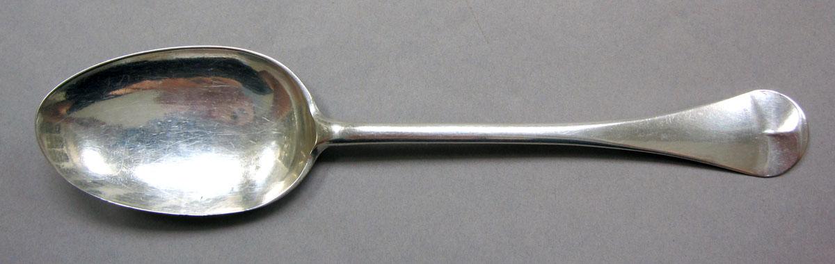 1962.0240.1221 Silver spoon upper surface