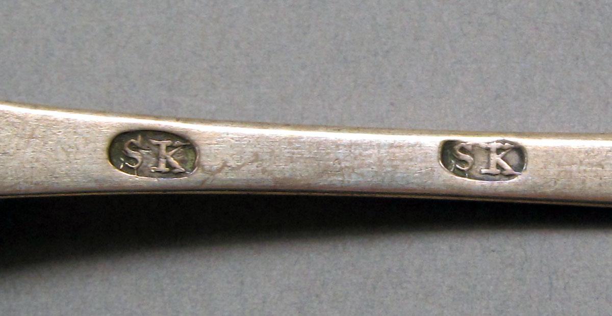 1962.0240.1225 Silver spoon mark