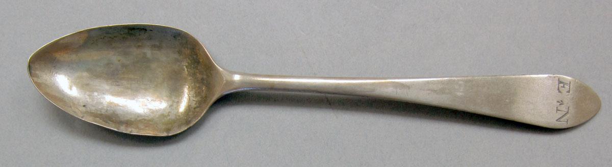 1962.0240.122 teaspoon upper surface