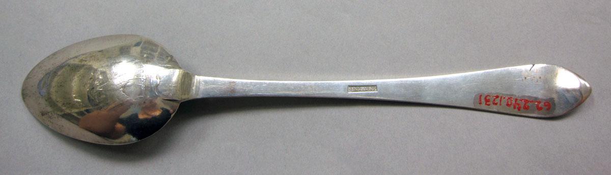 1962.0240.1231 Silver spoon underside