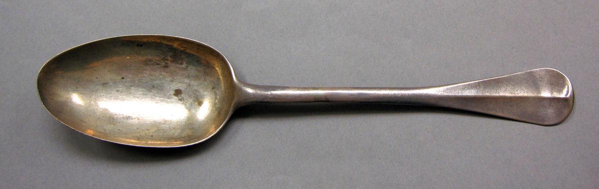 1962.0240.1234 Silver spoon upper surface