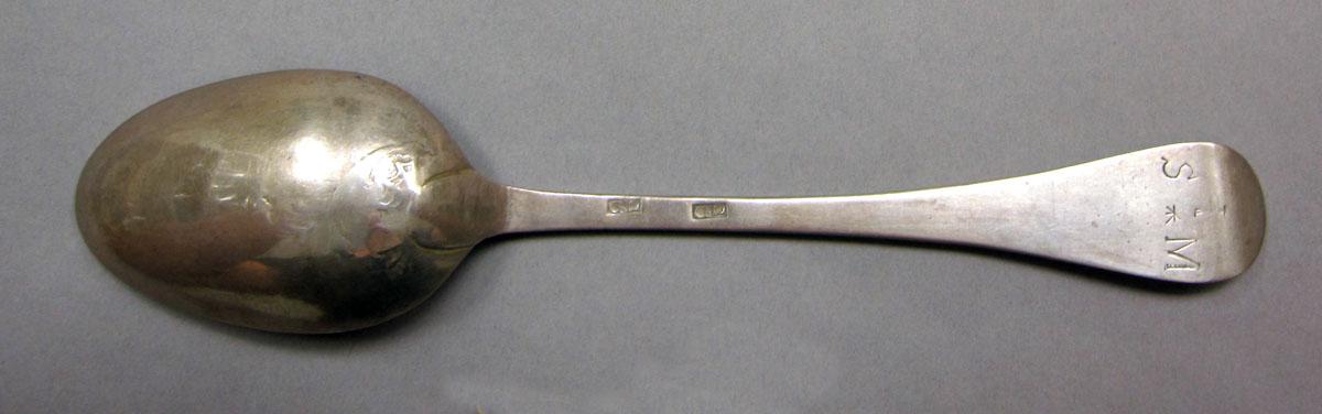 1962.0240.1235 Silver spoon underside