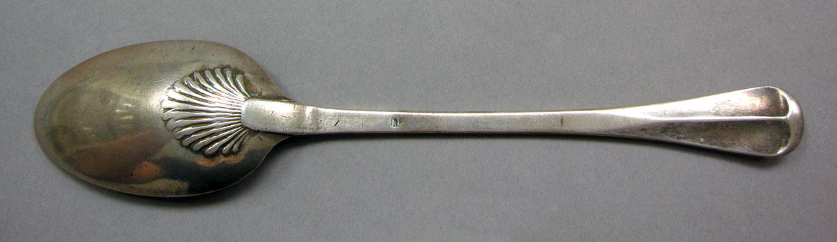 1962.0240.1239 Silver spoon underside