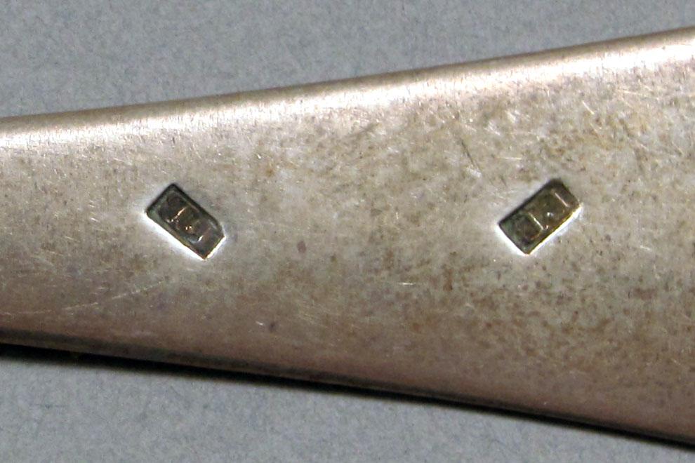 1962.0240.1240 Silver spoon mark