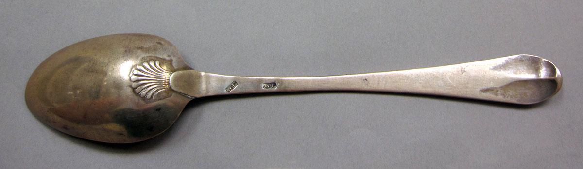 1962.0240.1245 Silver spoon underside