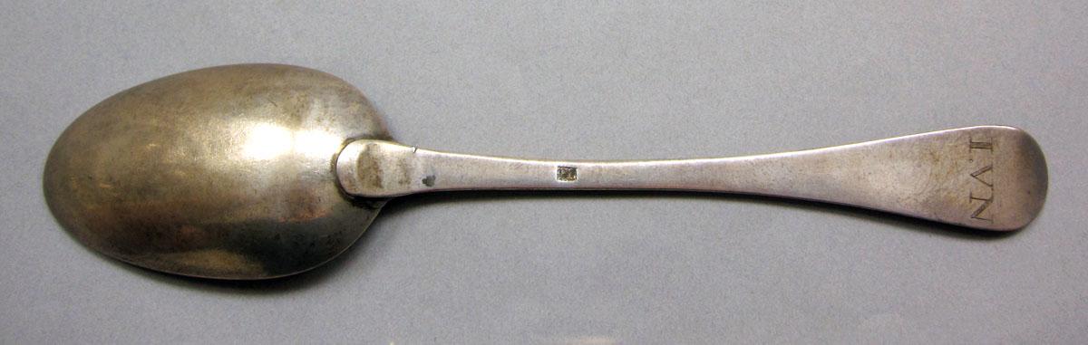 1962.0240.1246 Silver spoon underside