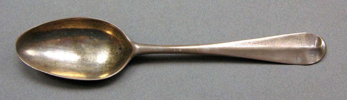 1962.0240.1247 Silver spoon upper surface