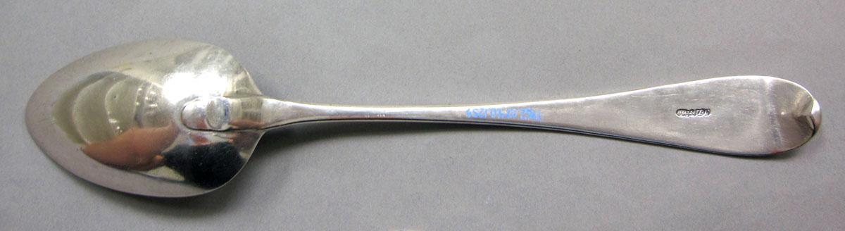 1962.0240.1259 Silver spoon underside