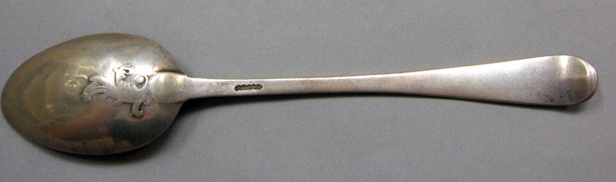1962.0240.1262 Silver spoon underside