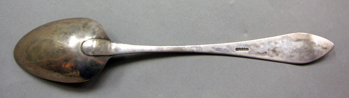 1962.0240.1266 Silver spoon underside
