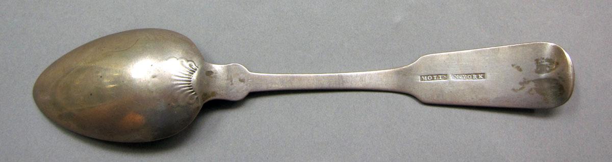 1962.0240.1267 Silver spoon underside