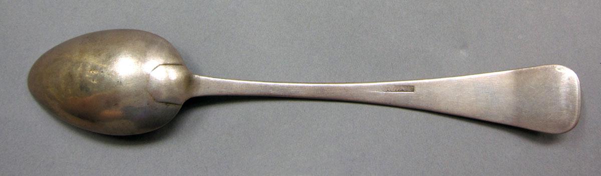 1962.0240.1269 Silver spoon underside