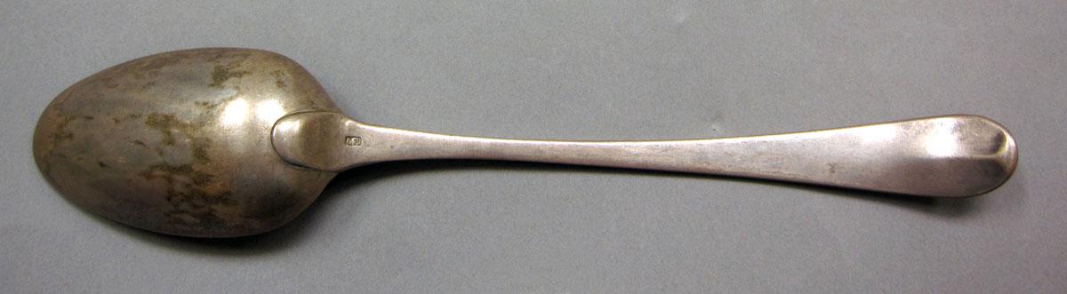 1962.0240.1272 Silver spoon underside
