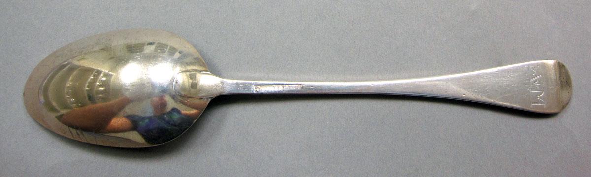 1962.0240.1278 Silver spoon underside