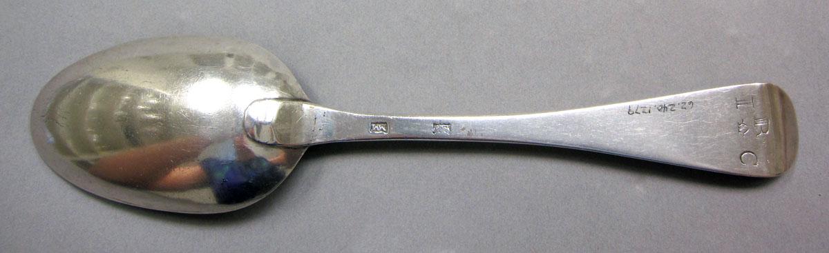 1962.0240.1279 Silver spoon underside