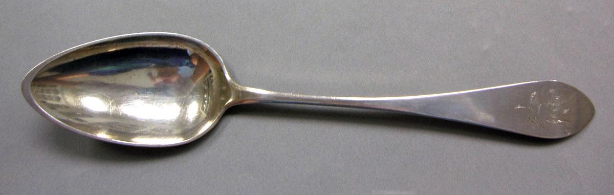 1962.0240.1280 Silver spoon upper surface