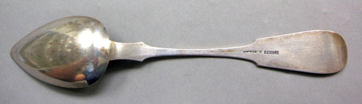 1962.0240.1281 Silver spoon underside