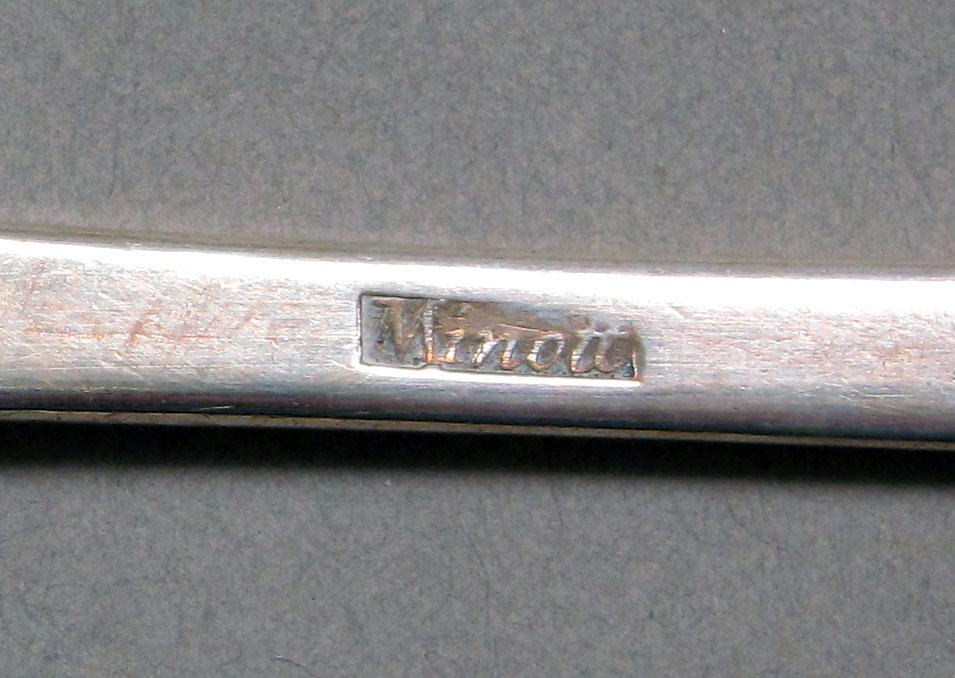 1962.0240.1282 Silver spoon mark