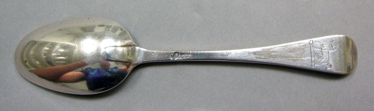 1962.0240.1294 Silver spoon underside