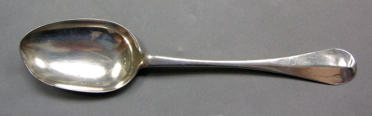 1962.0240.1301 Silver spoon upper surface