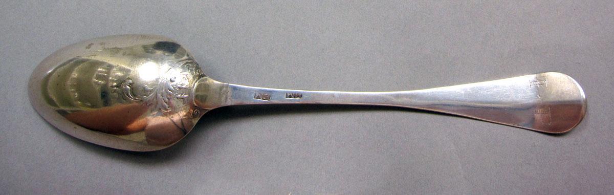 1962.0240.1303 Silver spoon underside