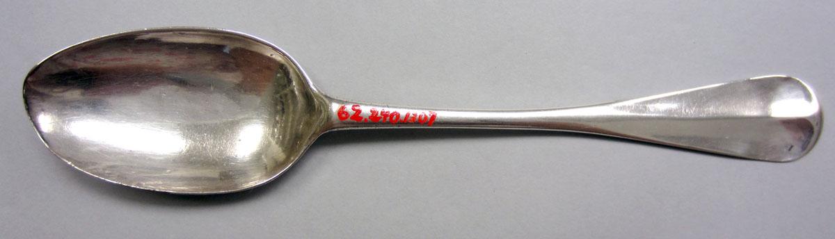 1962.0240.1307 Silver Spoon upper surface