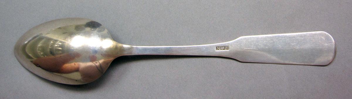 1962.0240.1310 Silver spoon underside