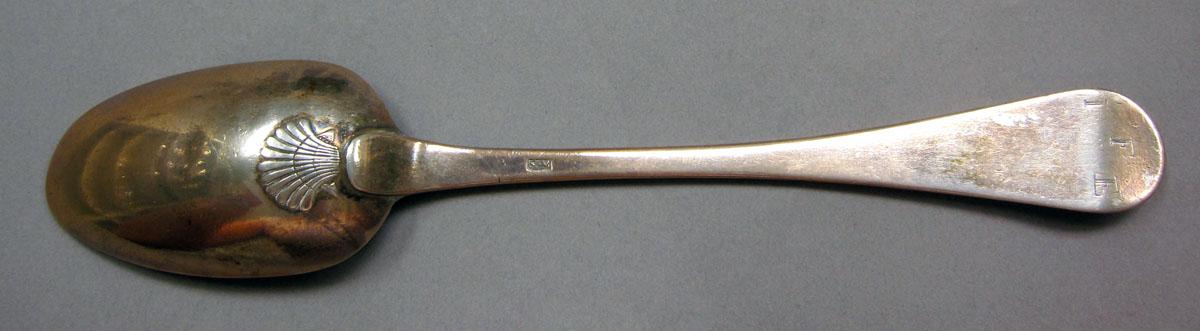 1962.0240.1324 Silver spoon underside