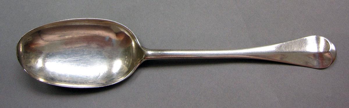 1962.0240.1328 Silver spoon upper surface