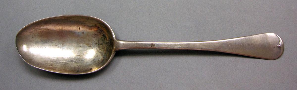 1962.0240.1331 Silver spoon upper surface