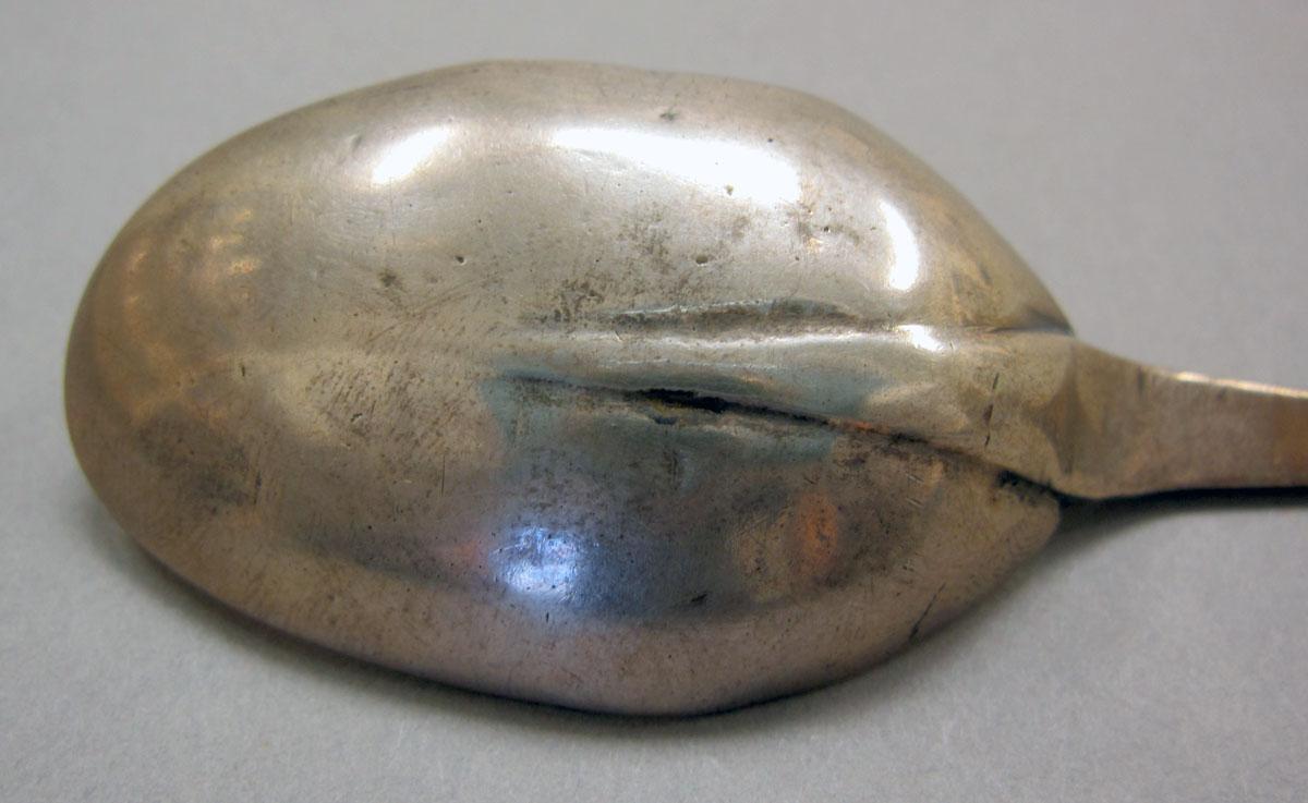 1962.0240.133 teaspoon bowl underside