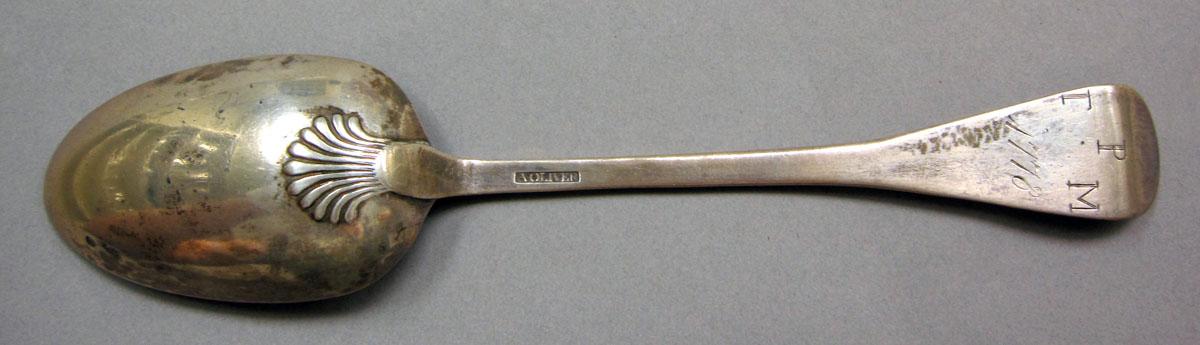 1962.0240.1348 Silver spoon underside