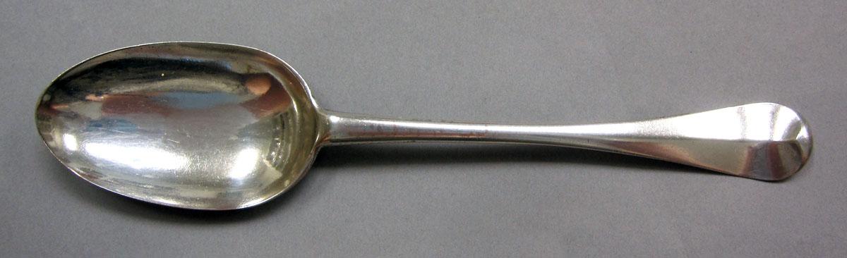 1962.0240.1357 Silver spoon upper surface