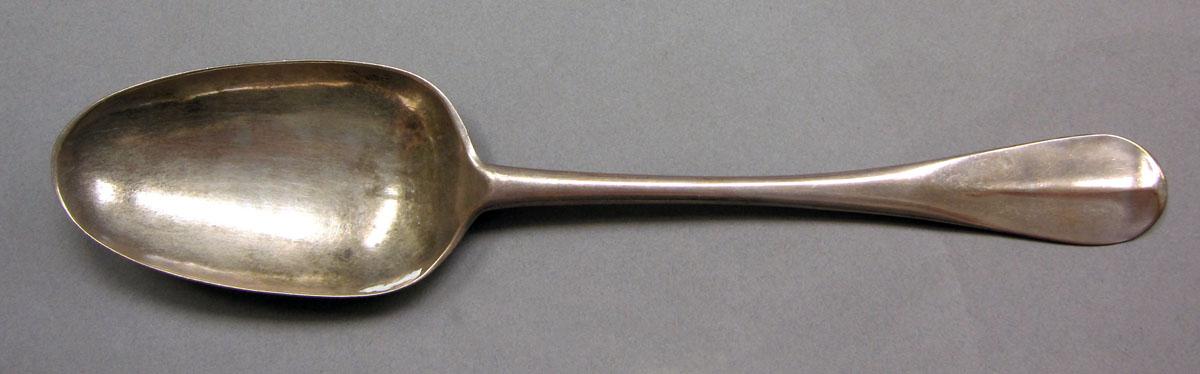 1962.0240.1358 Silver spoon upper surface
