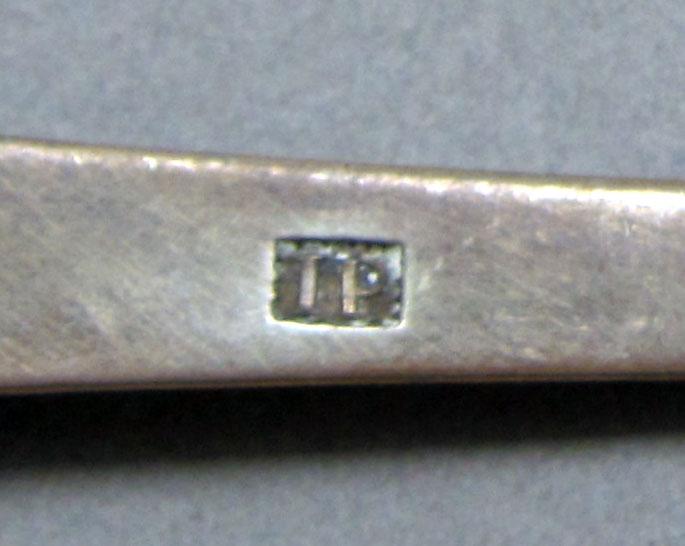 1962.0240.1358 Silver spoon mark