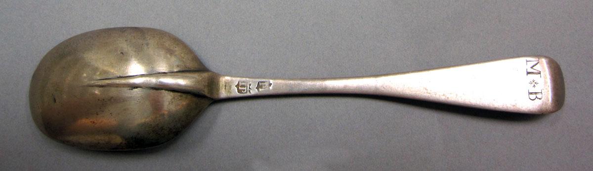 1962.0240.1359 Silver spoon underside