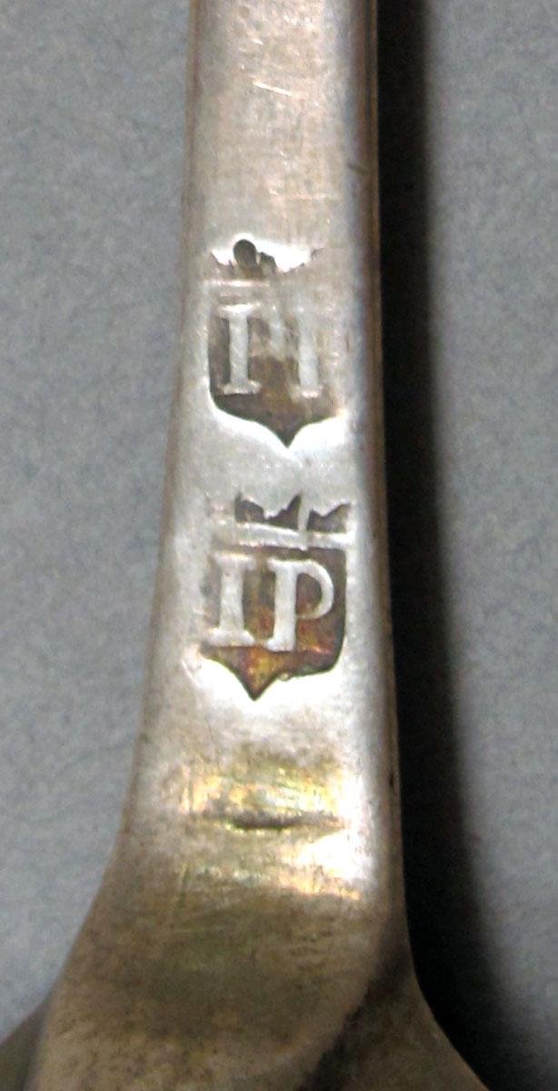 1962.0240.1359 Silver spoon mark