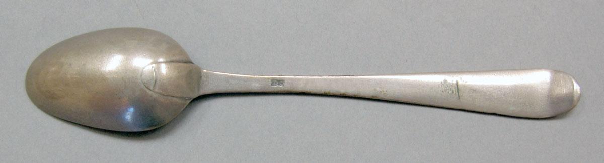 1962.0240.135 teaspoon underside