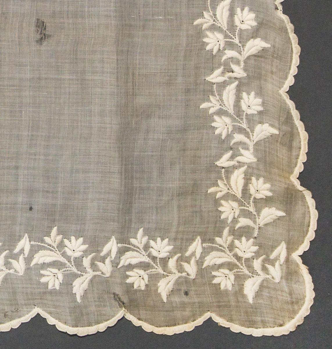 1955.0094.018 Table cover, detail 1