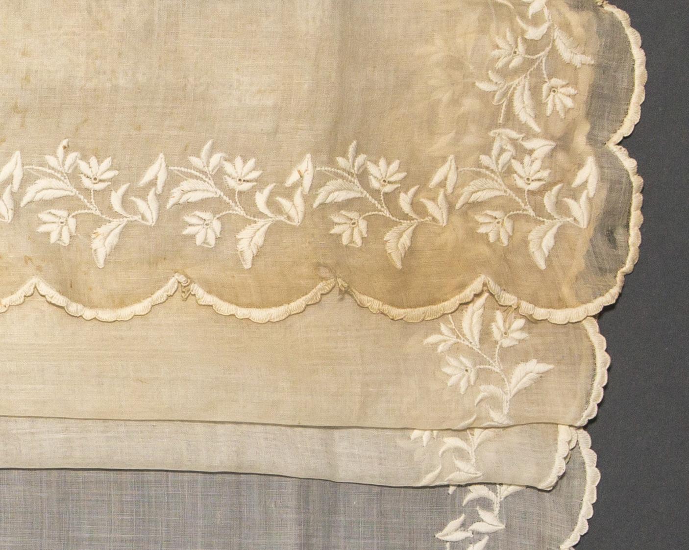 1955.0094.018 Table cover, detail 3