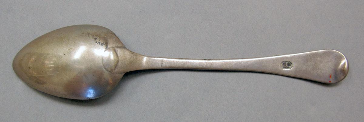 1962.0240.136 teaspoon underside