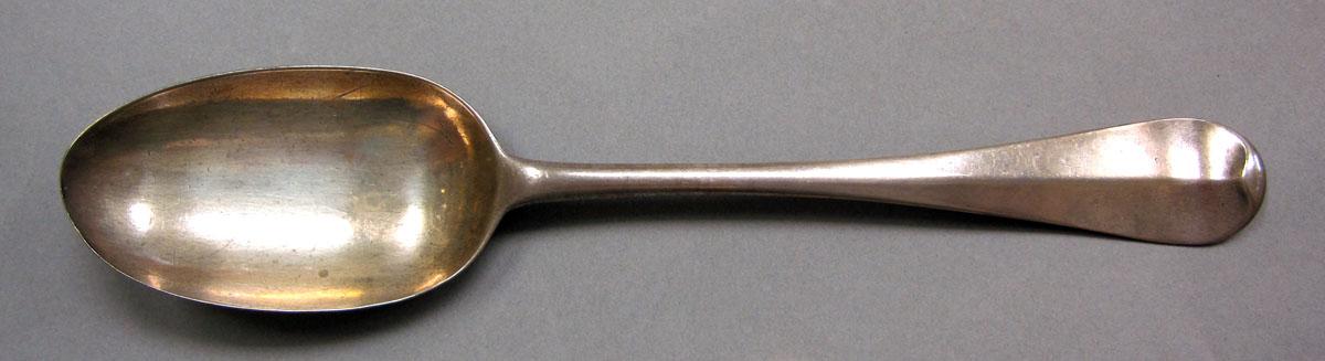 1962.0240.1370.001 Silver spoon upper surface
